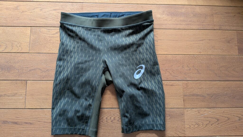 モーションマッスルサポート スピードポケットタイツの前面