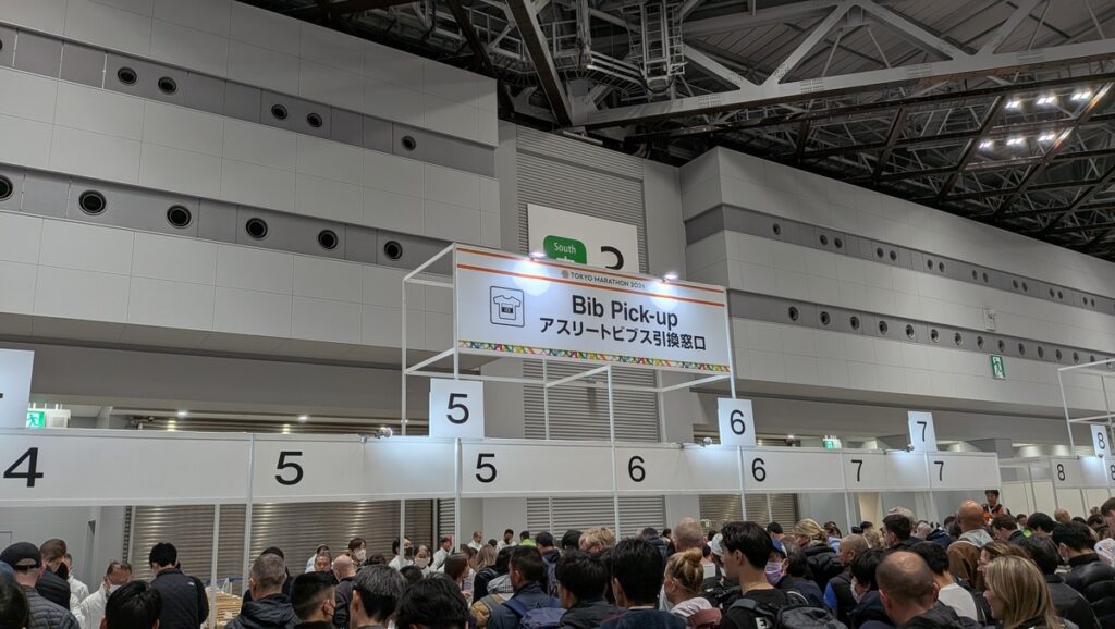 東京マラソン2026受付の行列